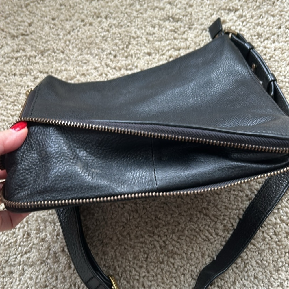 Fossil black leather crossbody handbag - Picture 2 of 4